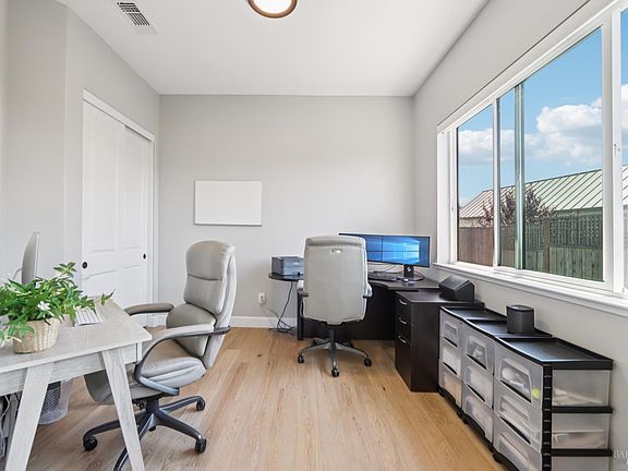 Santa Rosa, California, 95403, United States, 3 Bedrooms Bedrooms, ,3 BathroomsBathrooms,Residential,Forsale,1934066