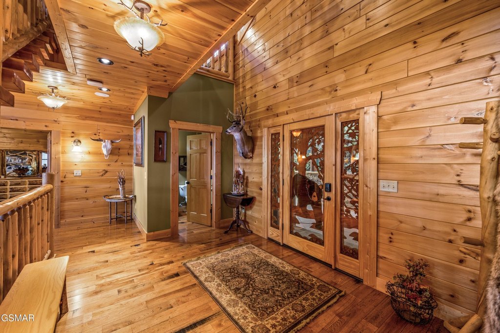 Sevierville, Tennessee, 37862, United States, 3 Bedrooms Bedrooms, ,6.5 BathroomsBathrooms,Residential,Forsale,1952784