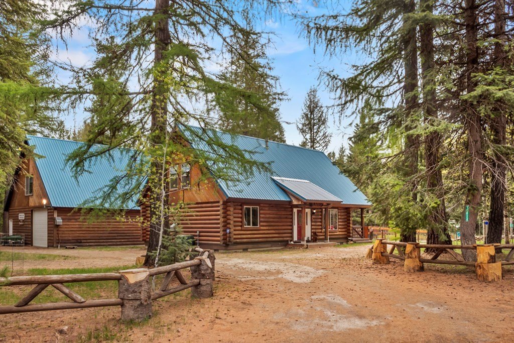 Donnelly, Idaho, 83615, United States, 3 Bedrooms Bedrooms, ,2 BathroomsBathrooms,Residential,Forsale,1889401