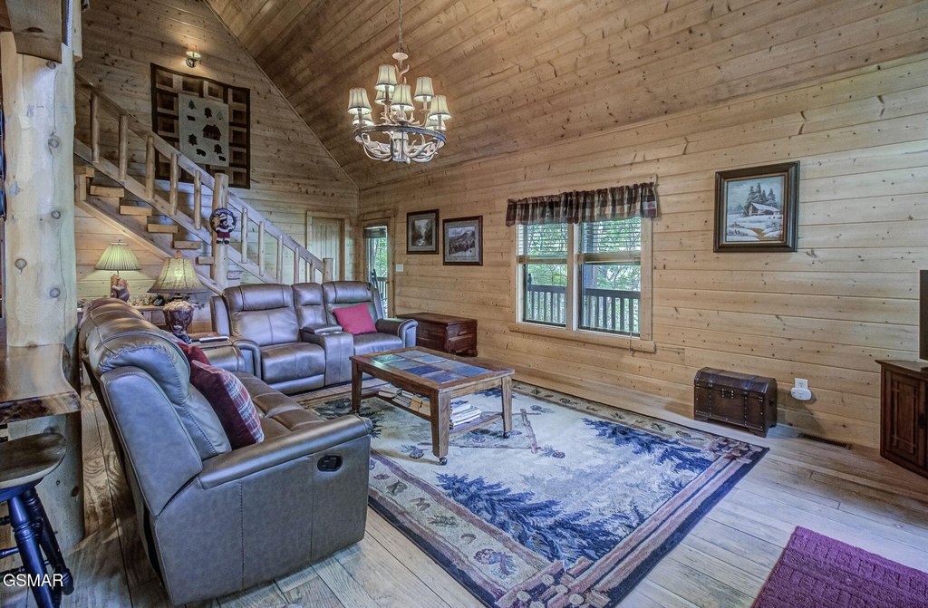 Sevierville, Tennessee, 37862, United States, 2 Bedrooms Bedrooms, ,2.5 BathroomsBathrooms,Residential,Forsale,1971833