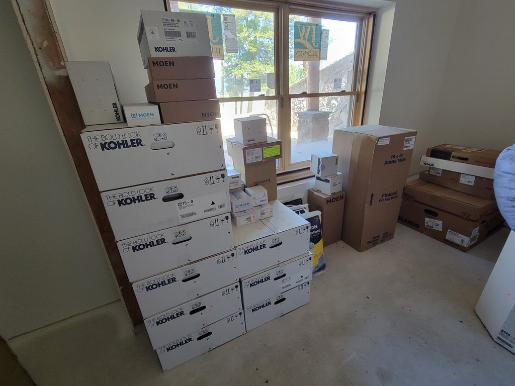 Cascade, Idaho, 83611, United States, 8 Bedrooms Bedrooms, ,9 BathroomsBathrooms,Residential,Forsale,1946149