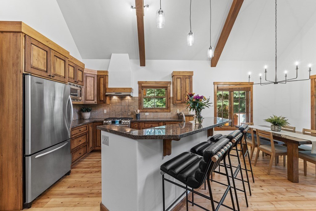 Donnelly, Idaho, 83615, United States, 3 Bedrooms Bedrooms, ,3 BathroomsBathrooms,Residential,Forsale,1889373