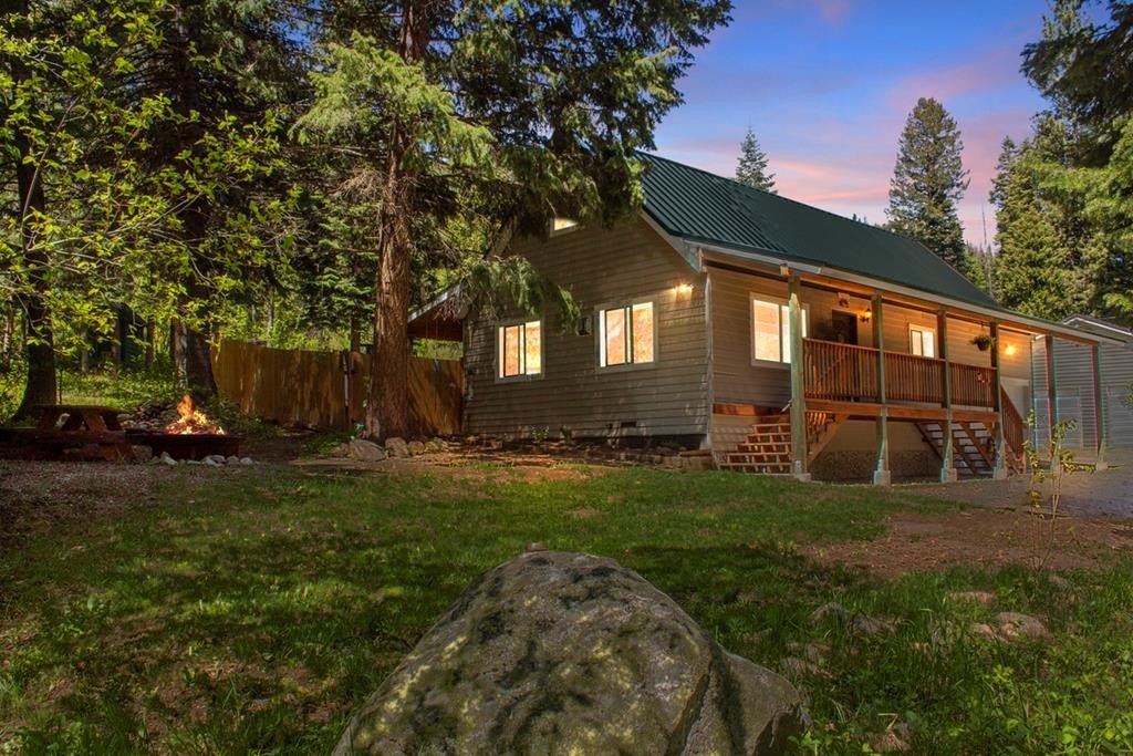 Cascade, Idaho, 83611, United States, 1 Bedroom Bedrooms, ,1.5 BathroomsBathrooms,Residential,Forsale,1889402