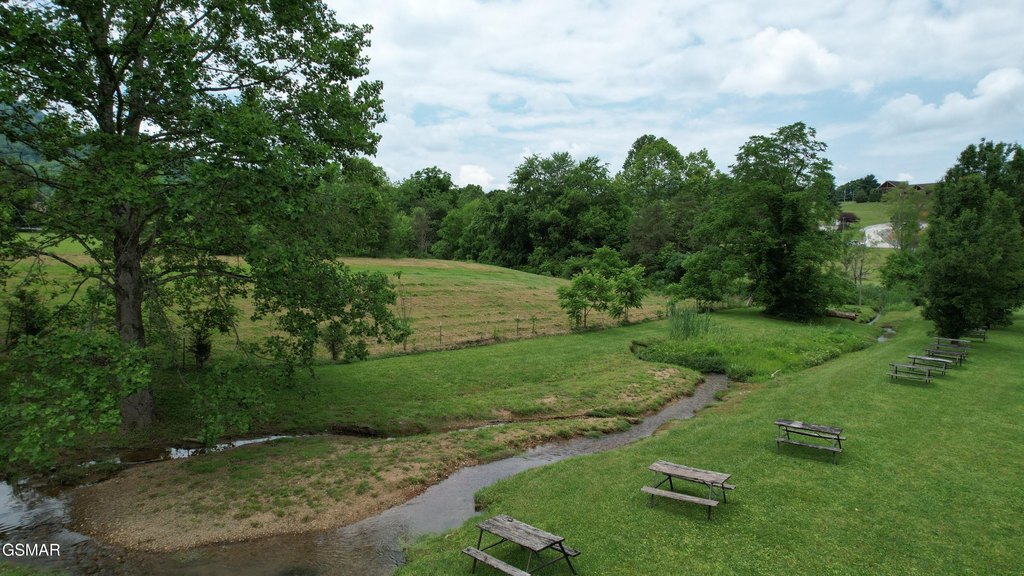 Sevierville, Tennessee, 37862, United States, ,Commercial,Forsale,1910217
