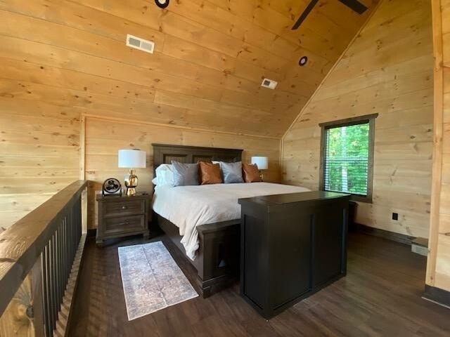 Sevierville, Tennessee, 37876, United States, 2 Bedrooms Bedrooms, ,2.5 BathroomsBathrooms,Residential,Forsale,1893694
