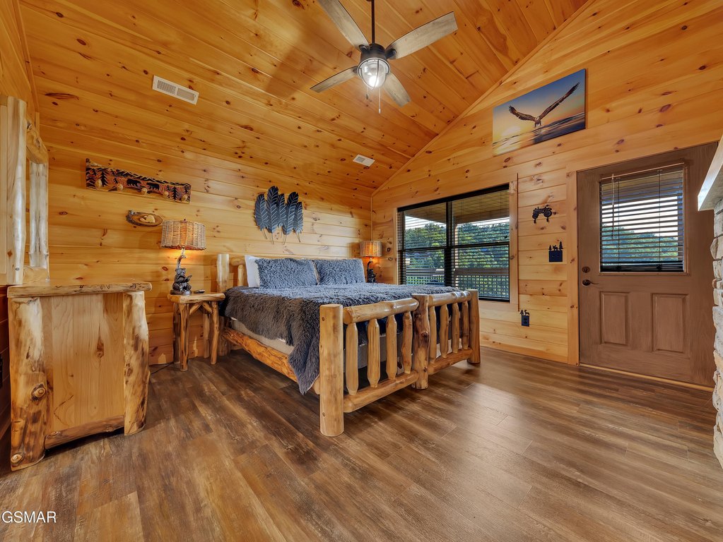 Sevierville, Tennessee, 37876, United States, 4 Bedrooms Bedrooms, ,3.5 BathroomsBathrooms,Residential,Forsale,1942464