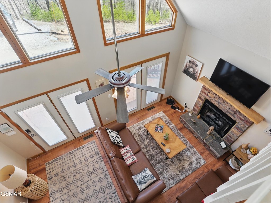 Sevierville, Tennessee, 37862, United States, 4 Bedrooms Bedrooms, ,4 BathroomsBathrooms,Residential,Forsale,1942455