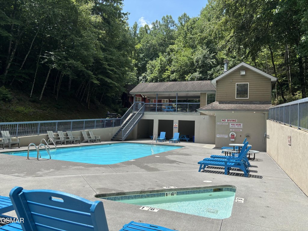 Pigeon Forge, Tennessee, 37863, United States, 4 Bedrooms Bedrooms, ,3 BathroomsBathrooms,Residential,Forsale,1910222