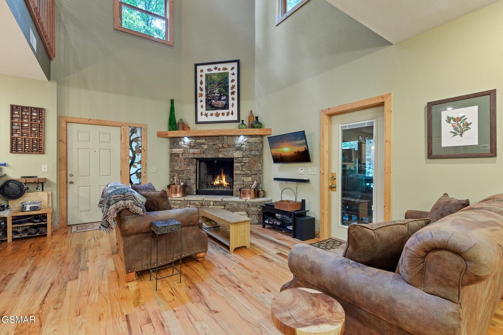 Sevierville, Tennessee, 37862, United States, 2 Bedrooms Bedrooms, ,2 BathroomsBathrooms,Residential,Forsale,1999460