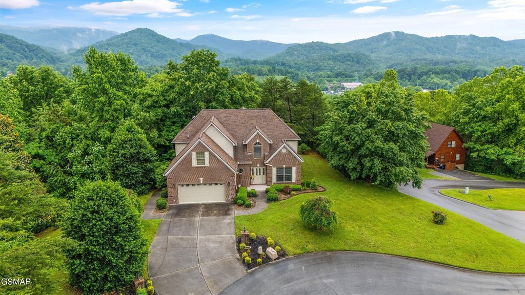 Pigeon Forge, Tennessee, 37863, United States, 4 Bedrooms Bedrooms, ,3.5 BathroomsBathrooms,Residential,Forsale,1893701