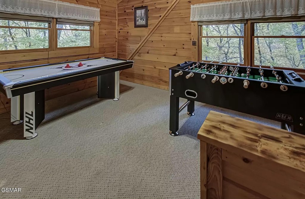 Sevierville, Tennessee, 37862, United States, 2 Bedrooms Bedrooms, ,2 BathroomsBathrooms,Residential,Forsale,1893745