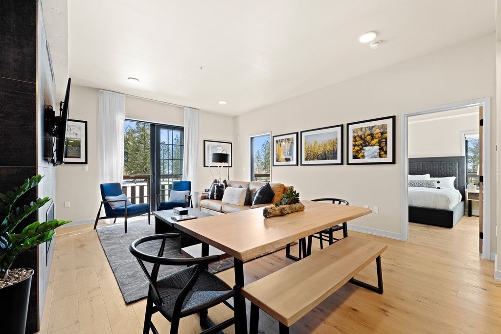 Donnelly, Idaho, 83615, United States, 2 Bedrooms Bedrooms, ,2 BathroomsBathrooms,Residential,Forsale,1889378