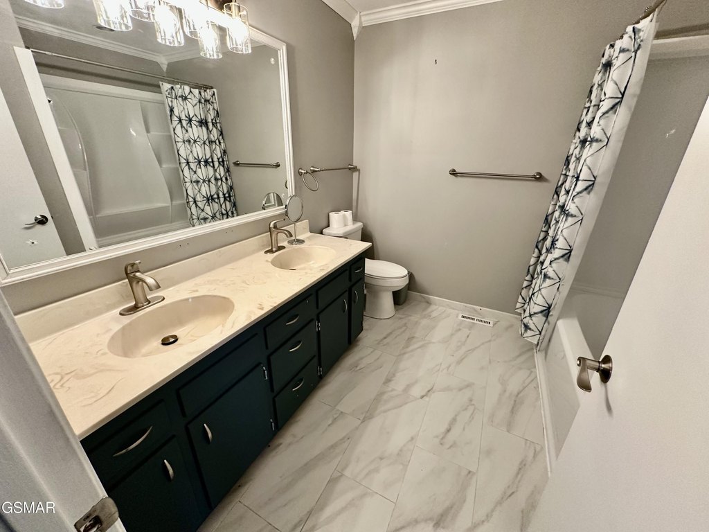 Pigeon Forge, Tennessee, 37863, United States, 5 Bedrooms Bedrooms, ,4 BathroomsBathrooms,Residential,Forsale,1910194