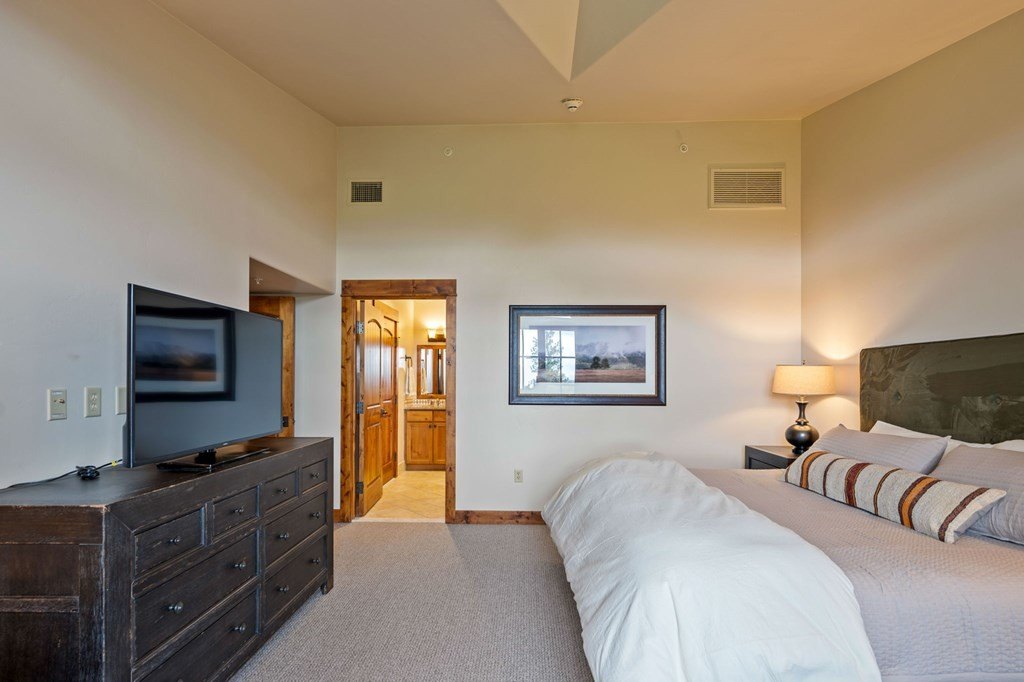 Donnelly, Idaho, 83615, United States, 2 Bedrooms Bedrooms, ,2 BathroomsBathrooms,Residential,Forsale,1946166