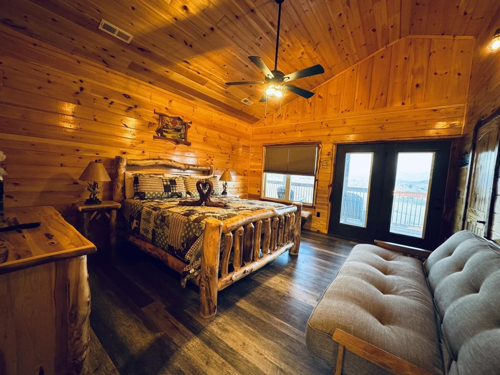 Sevierville, Tennessee, 37876, United States, 3 Bedrooms Bedrooms, ,3.5 BathroomsBathrooms,Residential,Forsale,1942465