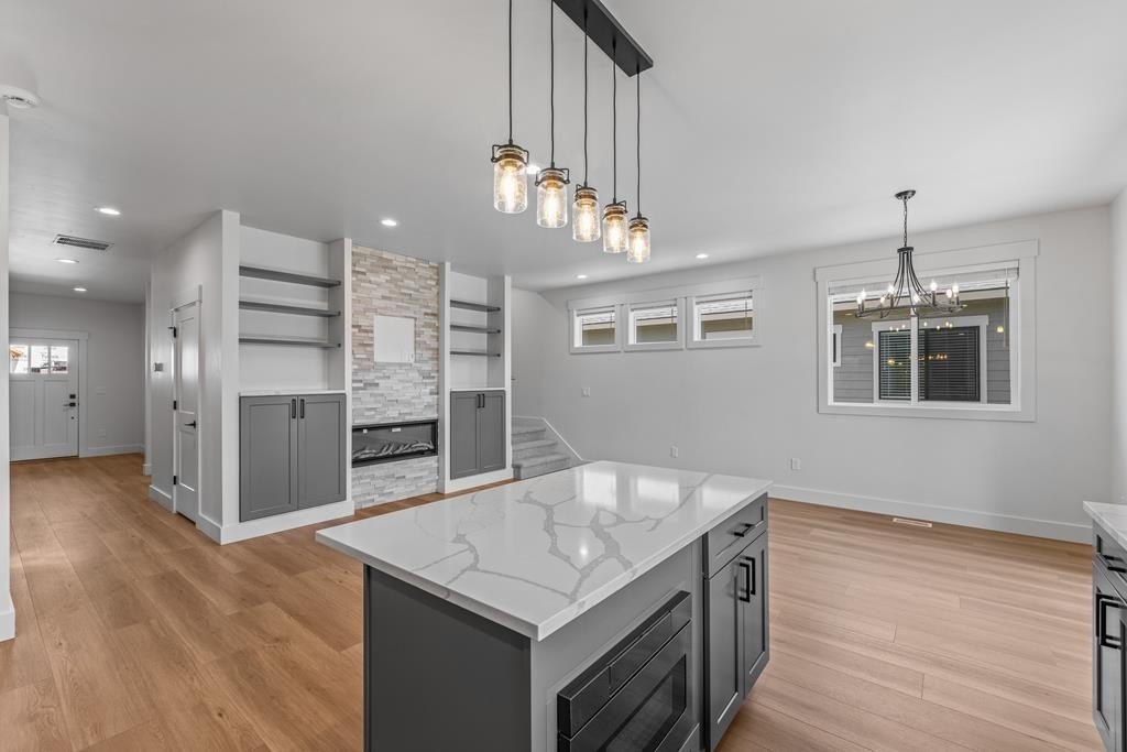 McCall, Idaho, 83638, United States, 4 Bedrooms Bedrooms, ,3 BathroomsBathrooms,Residential,Forsale,1889375