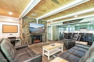 Gatlinburg, Tennessee, 37738, United States, 4 Bedrooms Bedrooms, ,3 BathroomsBathrooms,Residential,Forsale,1893794