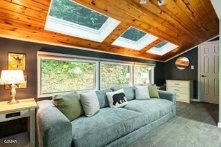 Gatlinburg, Tennessee, 37738, United States, 4 Bedrooms Bedrooms, ,3 BathroomsBathrooms,Residential,Forsale,1893794