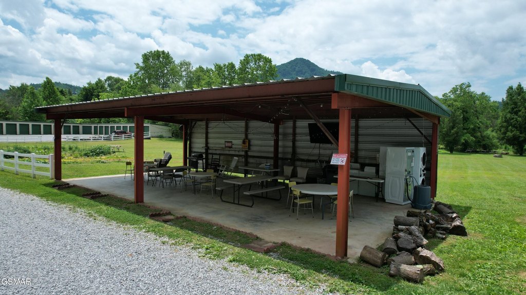 Sevierville, Tennessee, 37862, United States, ,Commercial,Forsale,1910217