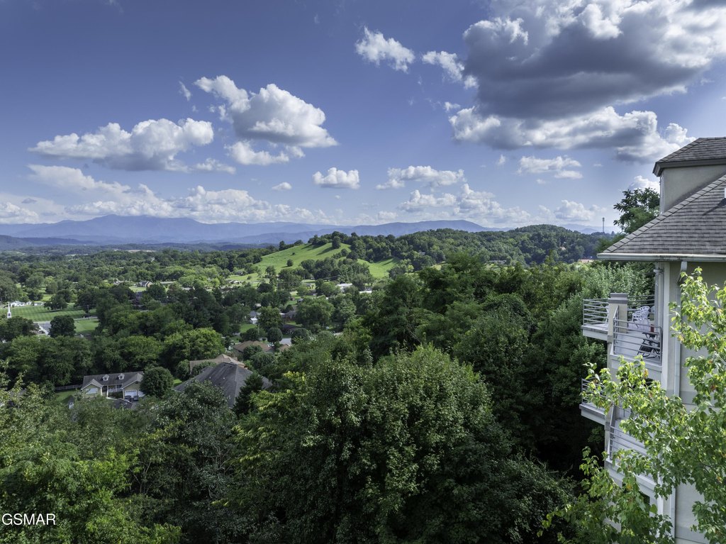 Sevierville, Tennessee, 37862, United States, 4 Bedrooms Bedrooms, ,4 BathroomsBathrooms,Residential,Forsale,1999437