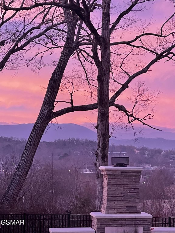 Sevierville, Tennessee, 37862, United States, 4 Bedrooms Bedrooms, ,3.5 BathroomsBathrooms,Residential,Forsale,1942459