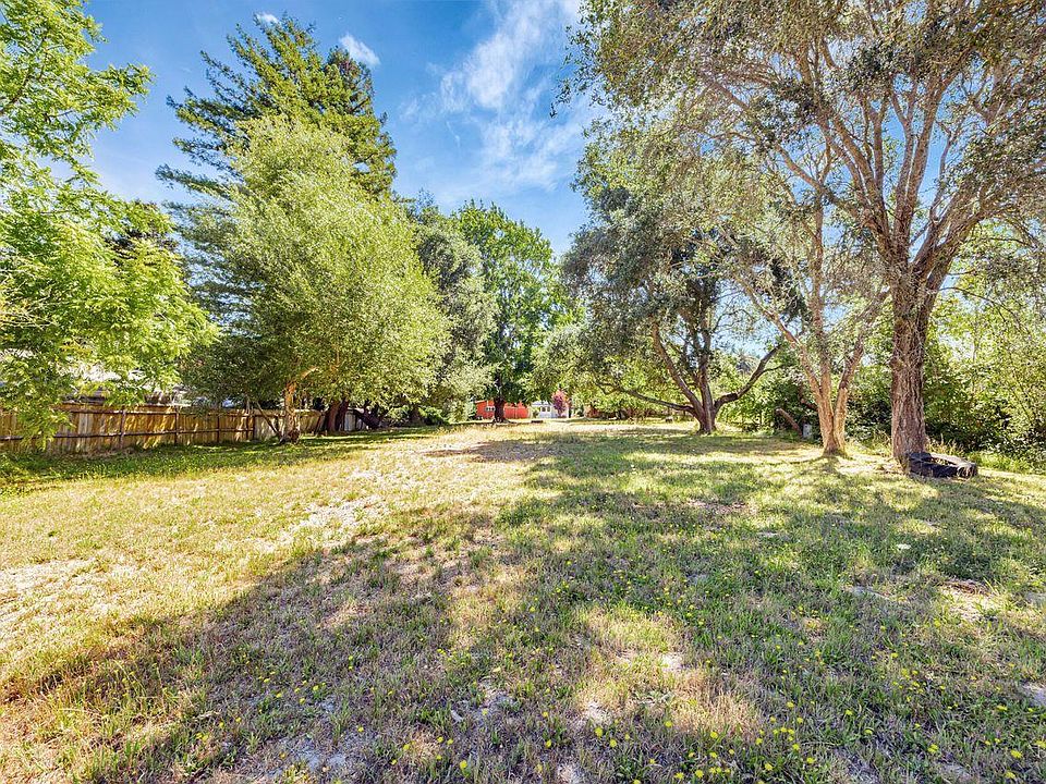 Sebastopol, California, 95472, United States, 2 Bedrooms Bedrooms, ,1 BathroomBathrooms,Residential,Forsale,1934065