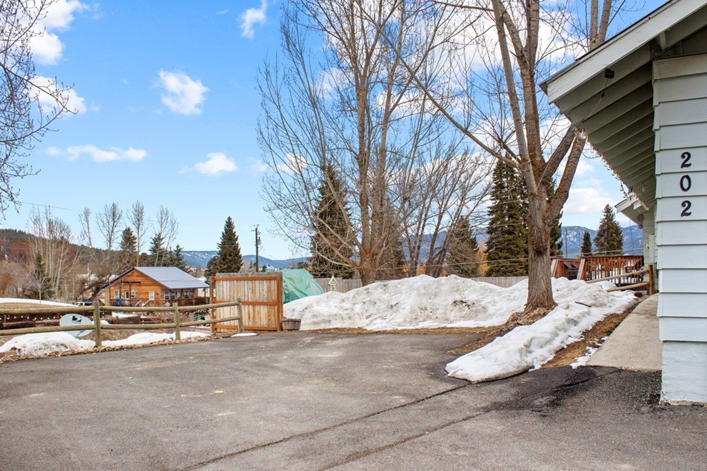 Cascade, Idaho, 83611, United States, 3 Bedrooms Bedrooms, ,2 BathroomsBathrooms,Residential,Forsale,1889400