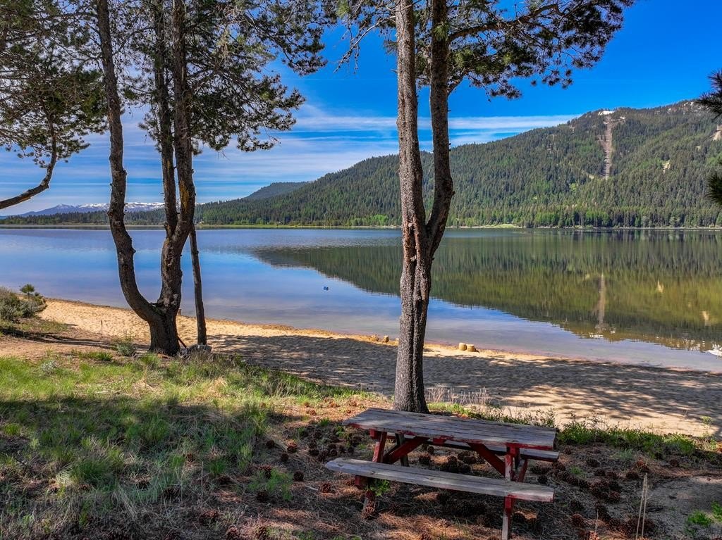 Donnelly, Idaho, 83615, United States, ,Land,Forsale,1889416