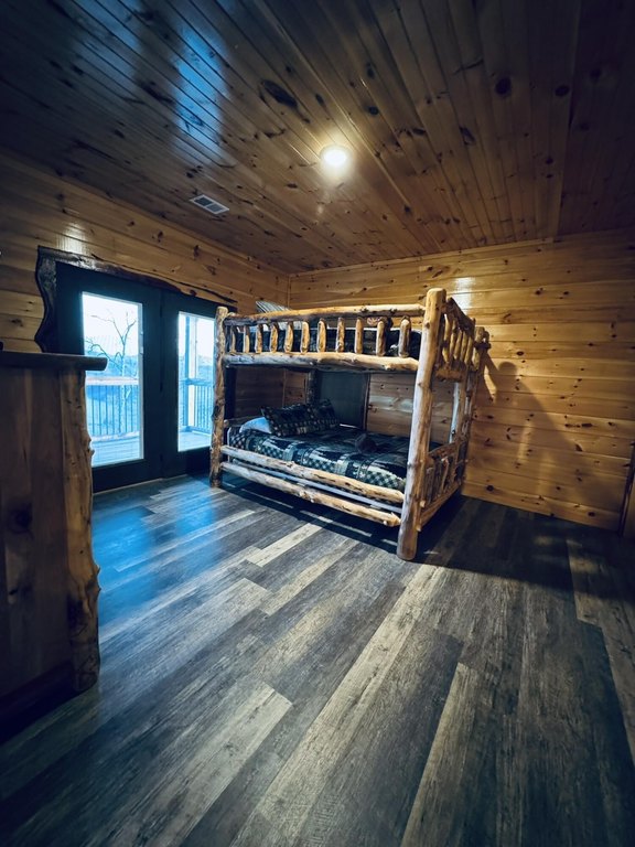 Sevierville, Tennessee, 37876, United States, 3 Bedrooms Bedrooms, ,3.5 BathroomsBathrooms,Residential,Forsale,1942465