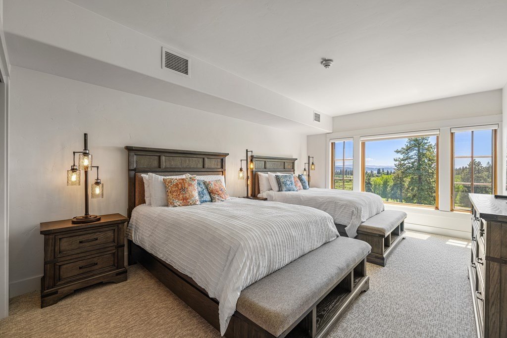 Donnelly, Idaho, 83615, United States, 2 Bedrooms Bedrooms, ,Residential,Forsale,1889380