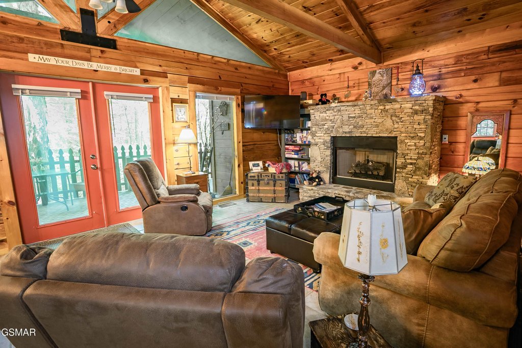 Sevierville, Tennessee, 37862, United States, 1 Bedroom Bedrooms, ,2 BathroomsBathrooms,Residential,Forsale,1942424