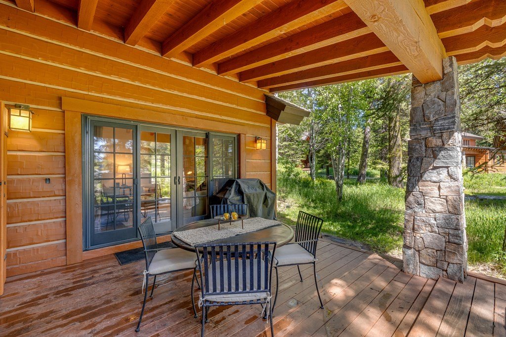 Donnelly, Idaho, 83615, United States, 2 Bedrooms Bedrooms, ,2.5 BathroomsBathrooms,Residential,Forsale,1889377