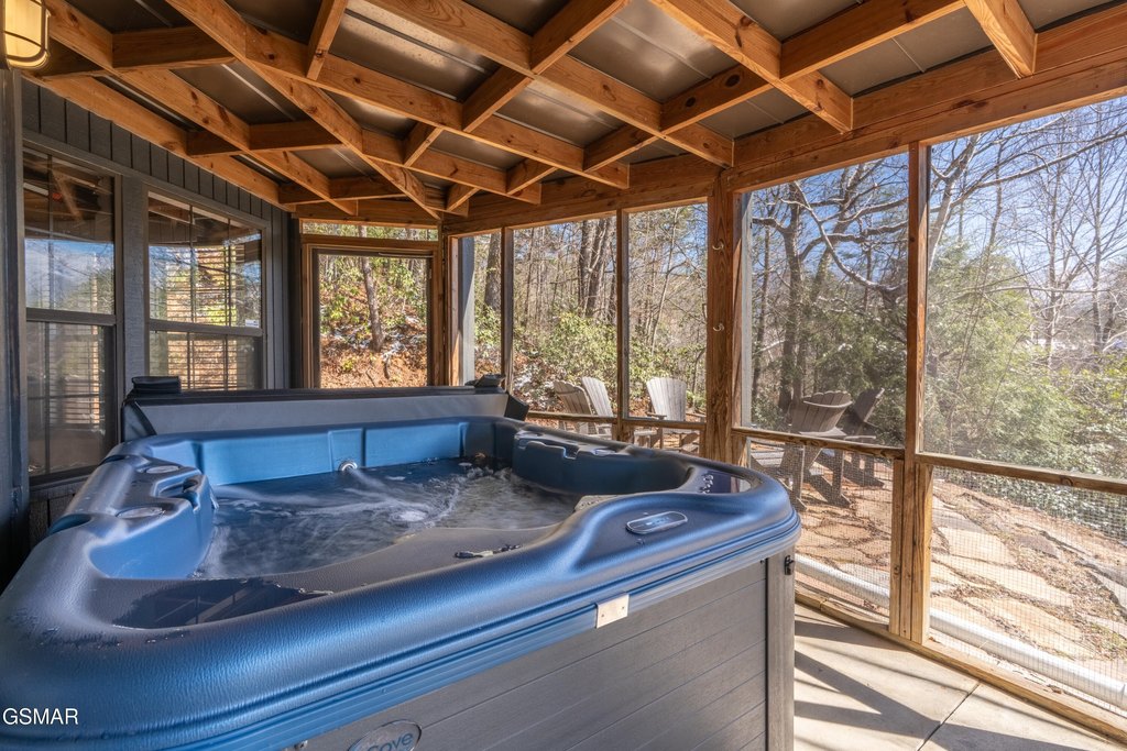 Gatlinburg, Tennessee, 37738, United States, 3 Bedrooms Bedrooms, ,3 BathroomsBathrooms,Residential,Forsale,1899765