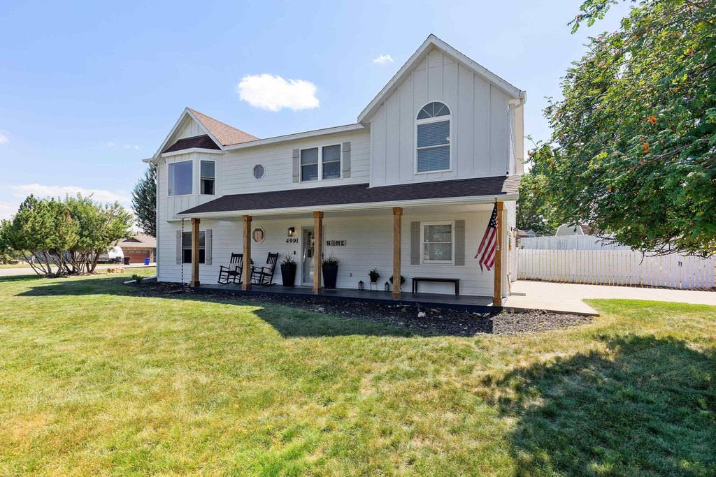 Rapid City, South Dakota, 57702, United States, 4 Bedrooms Bedrooms, ,3 BathroomsBathrooms,Residential,Forsale,1990693