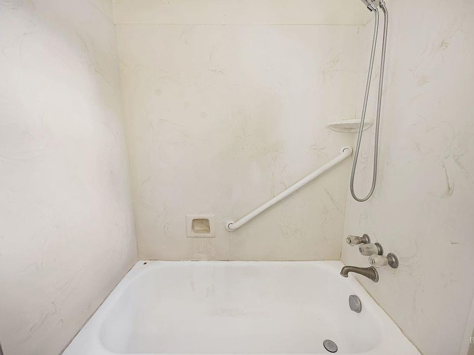 Sebastopol, California, 95472, United States, 2 Bedrooms Bedrooms, ,1 BathroomBathrooms,Residential,Forsale,1934065