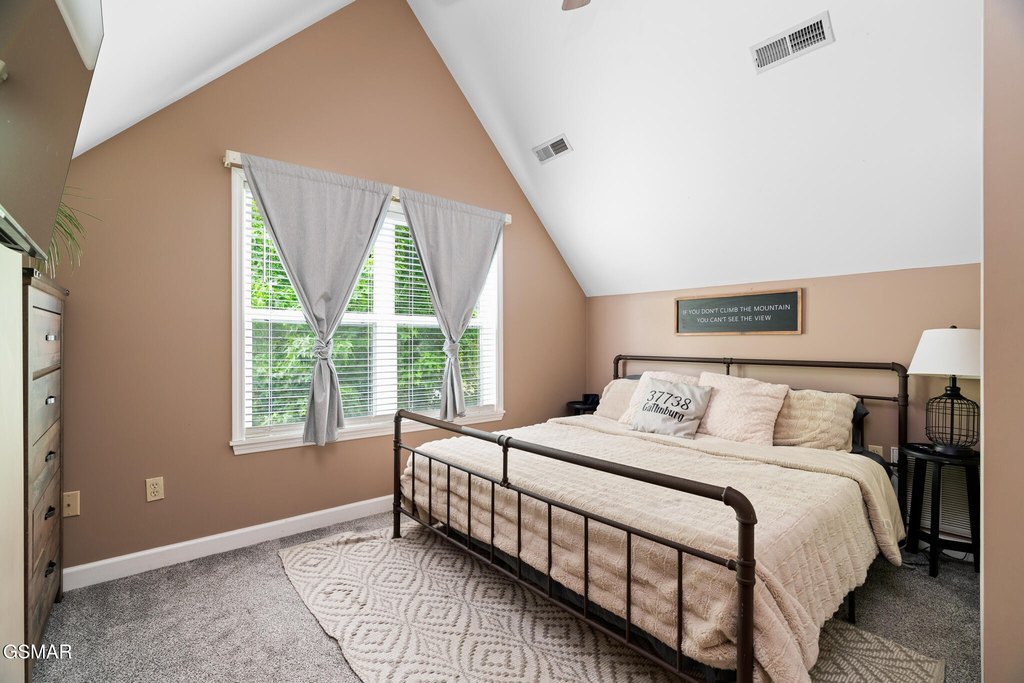 Gatlinburg, Tennessee, 37738, United States, 2 Bedrooms Bedrooms, ,2.5 BathroomsBathrooms,Residential,Forsale,1910196