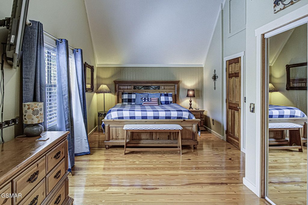 Pigeon Forge, Tennessee, 37863, United States, 2 Bedrooms Bedrooms, ,2 BathroomsBathrooms,Residential,Forsale,1942451