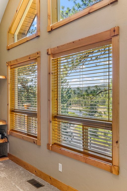 McCall, Idaho, 83638, United States, 3 Bedrooms Bedrooms, ,3 BathroomsBathrooms,Residential,Forsale,1946176