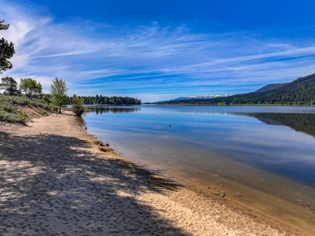 Donnelly, Idaho, 83615, United States, ,Land,Forsale,1889416