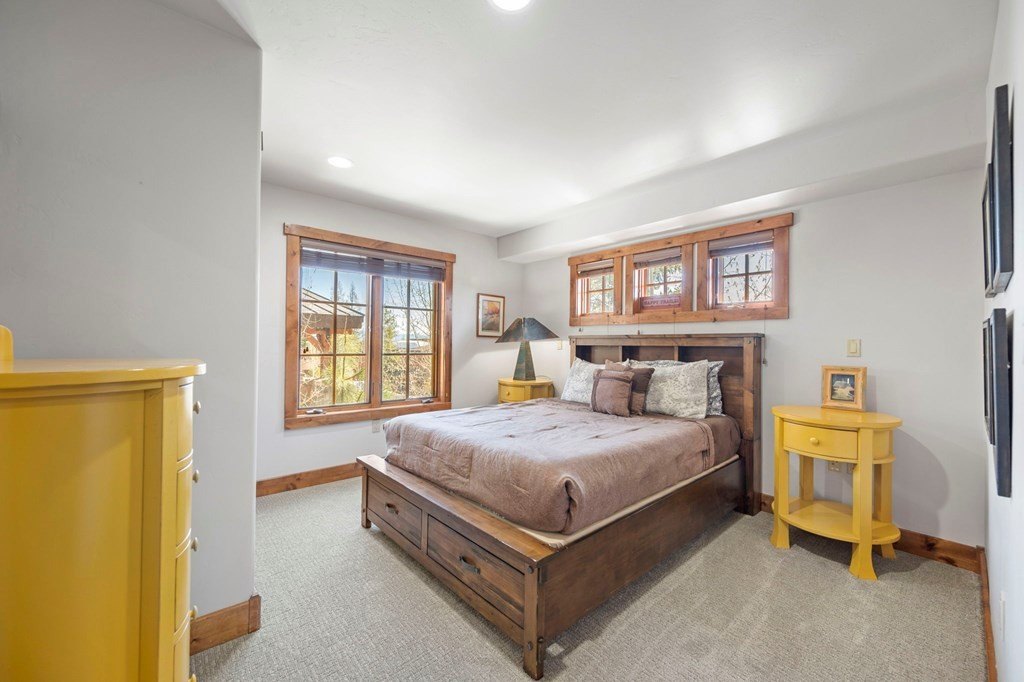 Donnelly, Idaho, 83615, United States, 4 Bedrooms Bedrooms, ,4 BathroomsBathrooms,Residential,Forsale,1946165