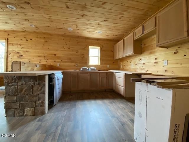 Sevierville, Tennessee, 37876, United States, 4 Bedrooms Bedrooms, ,2.5 BathroomsBathrooms,Residential,Forsale,1893693