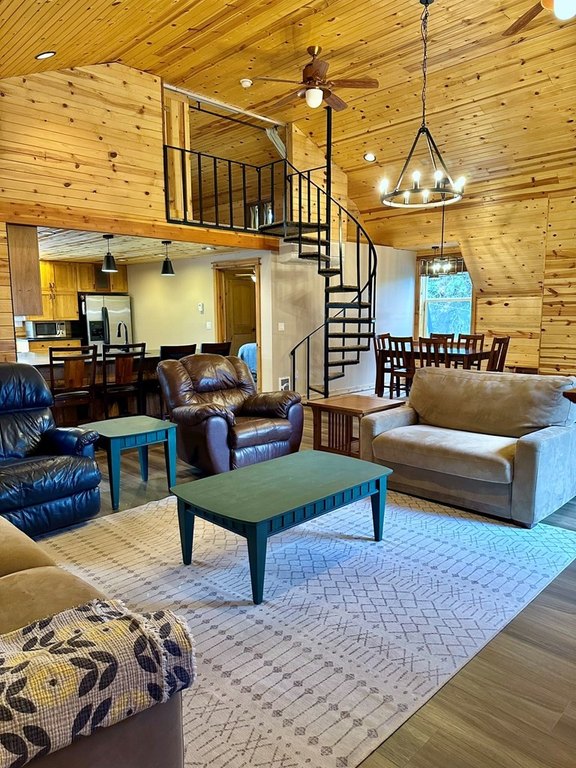 Cascade, Idaho, 83611, United States, 3 Bedrooms Bedrooms, ,1.5 BathroomsBathrooms,Residential,Forsale,1946148