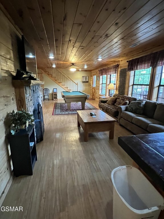 Sevierville, Tennessee, 37862, United States, 1 Bedroom Bedrooms, ,5 BathroomsBathrooms,Residential,Forsale,1910185