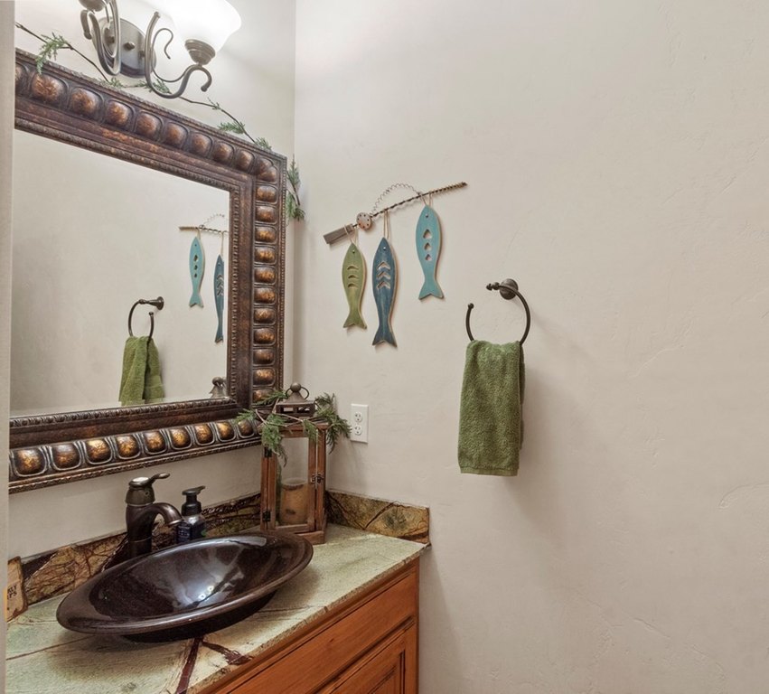 Cascade, Idaho, 83611, United States, 3 Bedrooms Bedrooms, ,2.5 BathroomsBathrooms,Residential,Forsale,1946191