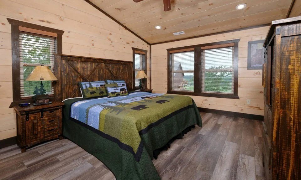 Sevierville, Tennessee, 37876, United States, 16 Bedrooms Bedrooms, ,16.5 BathroomsBathrooms,Residential,Forsale,1942439