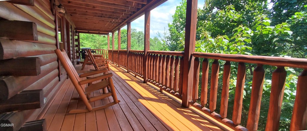 Sevierville, Tennessee, 37862, United States, 3 Bedrooms Bedrooms, ,3 BathroomsBathrooms,Residential,Forsale,1942441