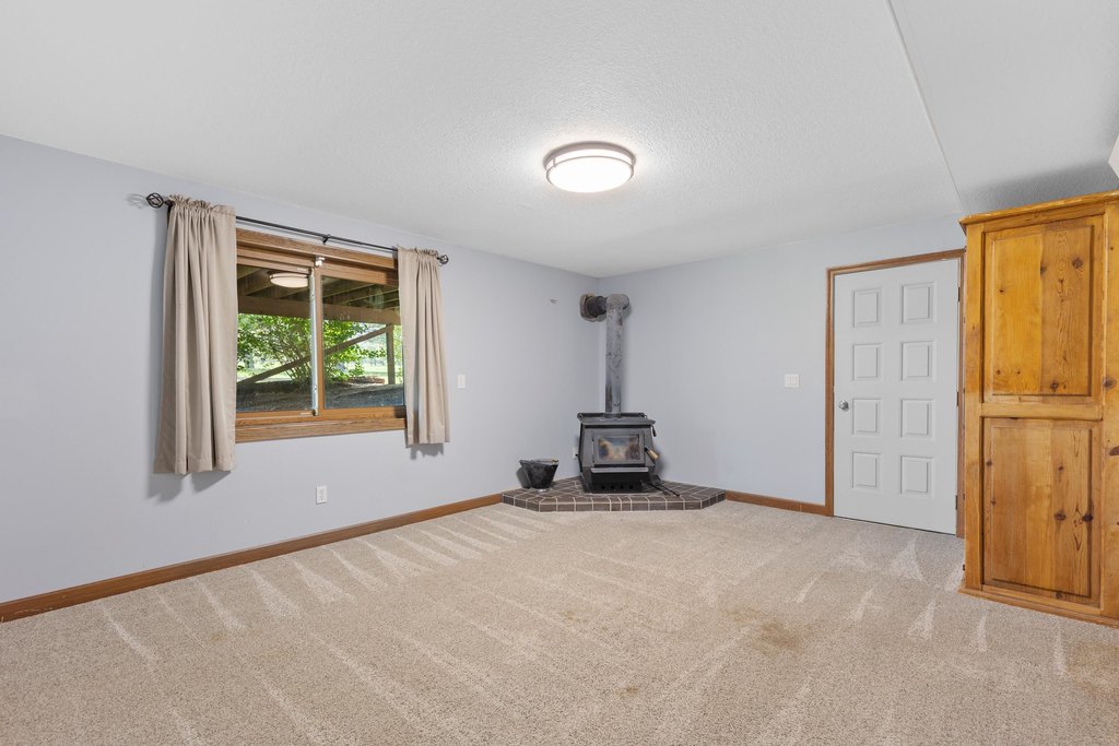 Black Hawk, South Dakota, 57718, United States, 5 Bedrooms Bedrooms, ,3 BathroomsBathrooms,Residential,Forsale,1990705