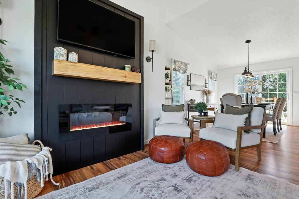 Rapid City, South Dakota, 57702, United States, 4 Bedrooms Bedrooms, ,3 BathroomsBathrooms,Residential,Forsale,1990693