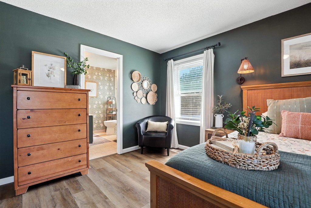 Rapid City, South Dakota, 57702, United States, 4 Bedrooms Bedrooms, ,3 BathroomsBathrooms,Residential,Forsale,1990693