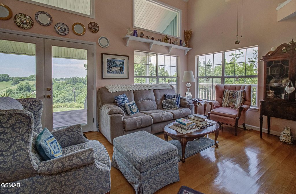 Sevierville, Tennessee, 37862, United States, 3 Bedrooms Bedrooms, ,2.5 BathroomsBathrooms,Residential,Forsale,1893781